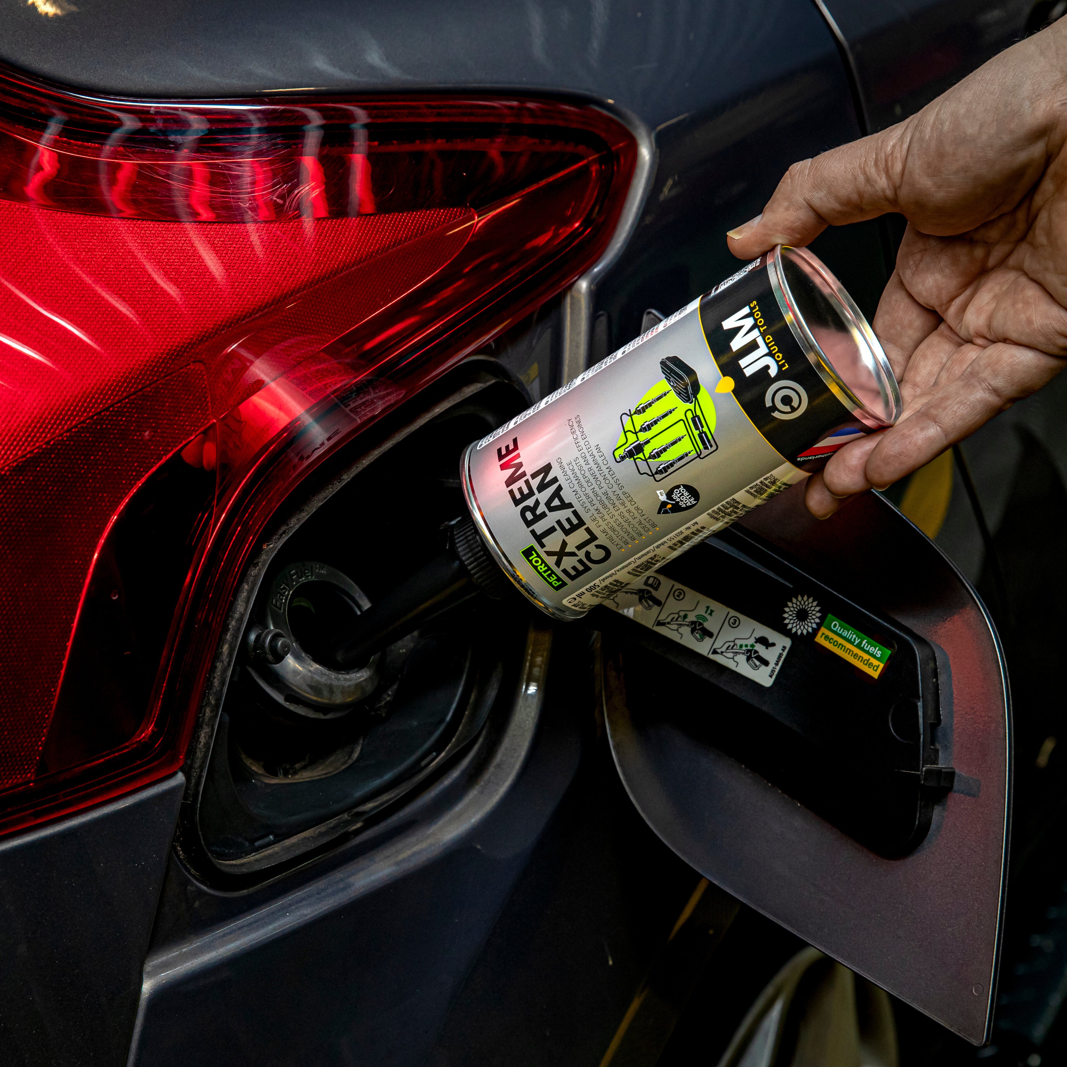 J03155 JLM Liquid Tools Extreme Clean being applied to fuel tank 